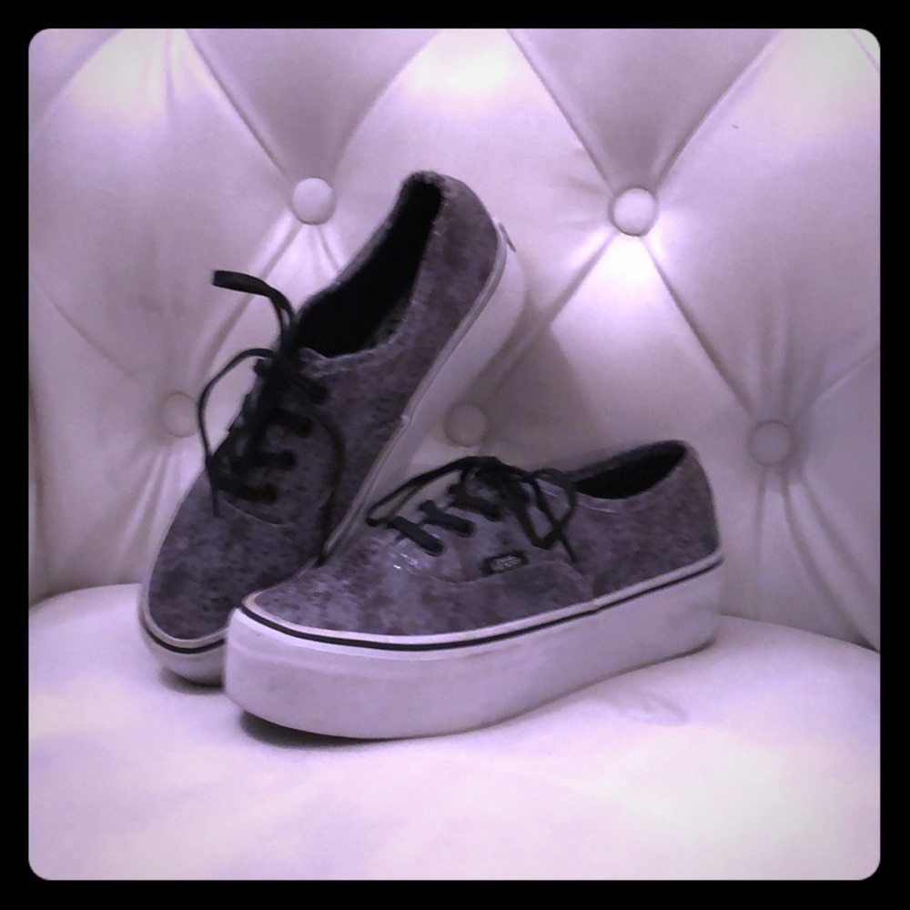 Vans Grey Snake tennis shoes
